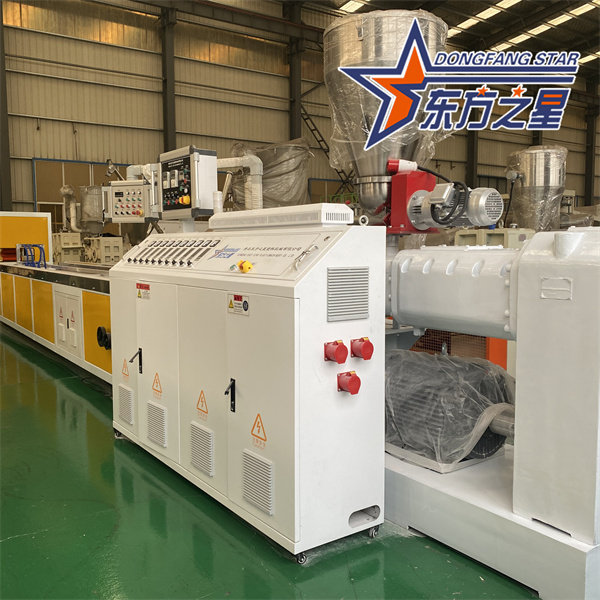 পিভিসি কাঠ-প্লাস্টিক কম্পোজিট প্যানেল সরঞ্জাম সম্পর্কে